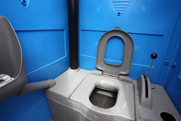 Portable Toilet Options We Offer in Clewiston, FL